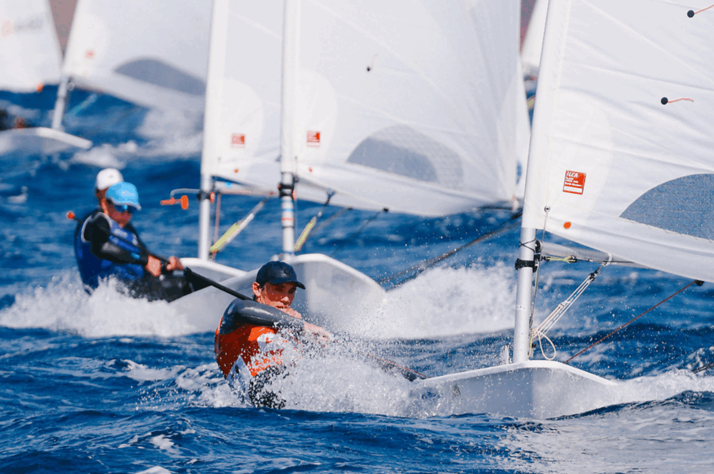 
Fotók: https://sailingenergy.com/
