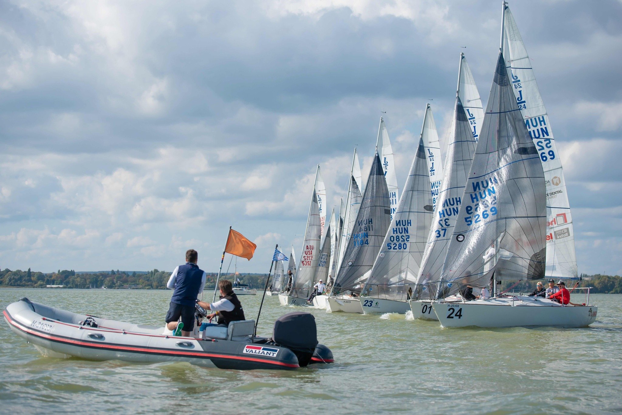 Pályázati felhívás – J24 Ifjúsági Csapat Program